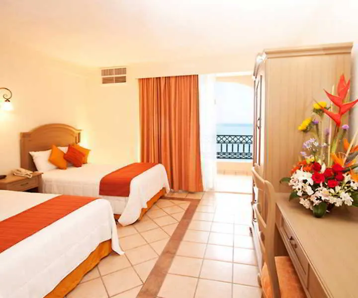 Crown Paradise Golden All Inclusive Resort - Adults Only Puerto Vallarta
