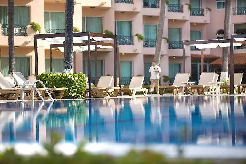 Crown Paradise Golden All Inclusive Resort - Adults Only Puerto Vallarta