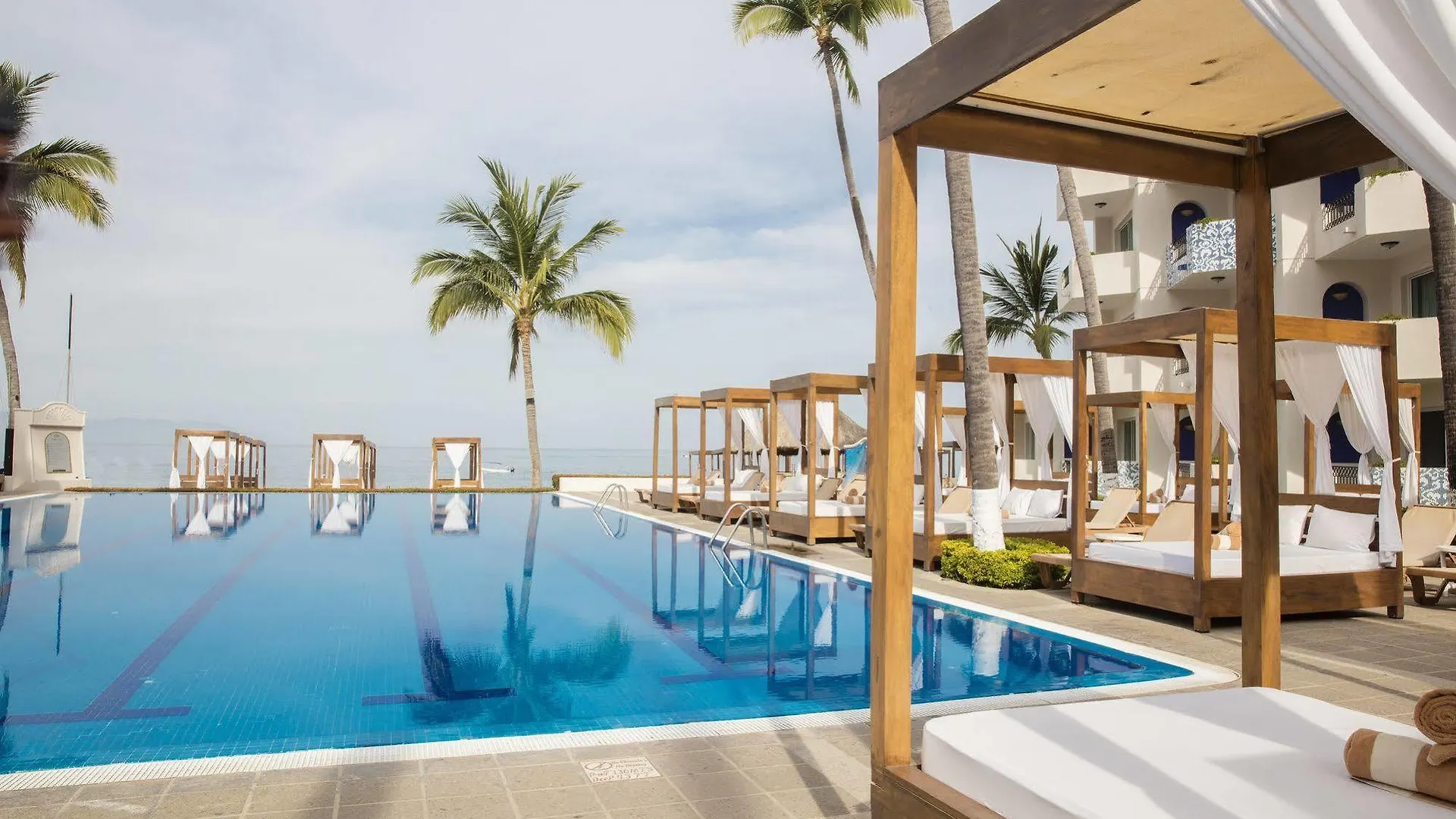 Crown Paradise Golden All Inclusive Resort - Adults Only Puerto Vallarta